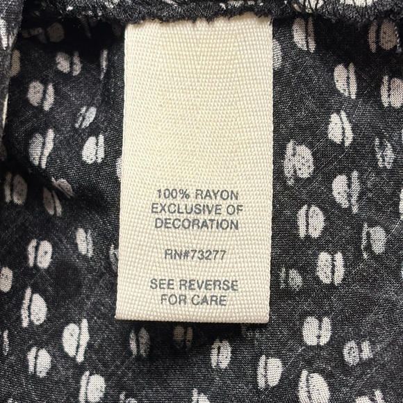 Mudd Black & White Sleeveless Blouse - Picture 6 of 7